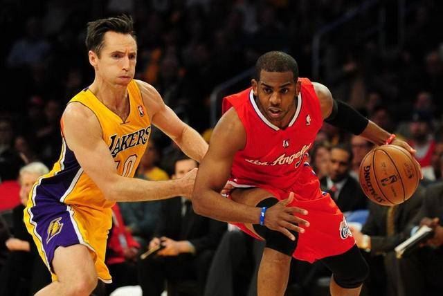 随着转会窗 随着转会窗