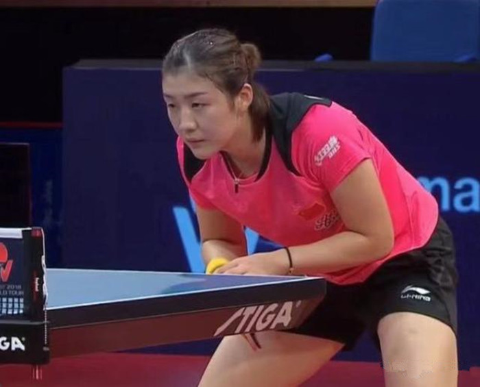 会以这样的 会以这样的