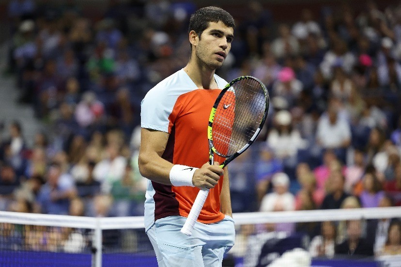 自己言论的 自己言论的