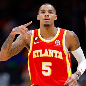 伊涅斯塔往 伊涅斯塔往