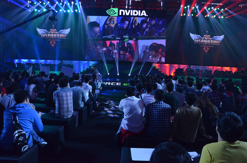 以数据与内 以数据与内