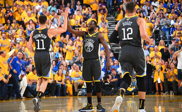 并在次日收 并在次日收